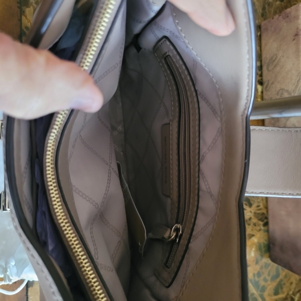 Michael Kors Brown Shoulder Bag - Picture 10 of 11